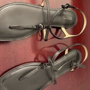 MICHAEL Michael Kors black sandal with strap side buckle like new size 10